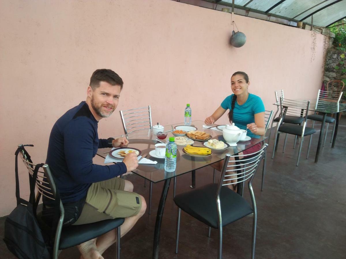 Hotel Olinka Haputale Luaran gambar